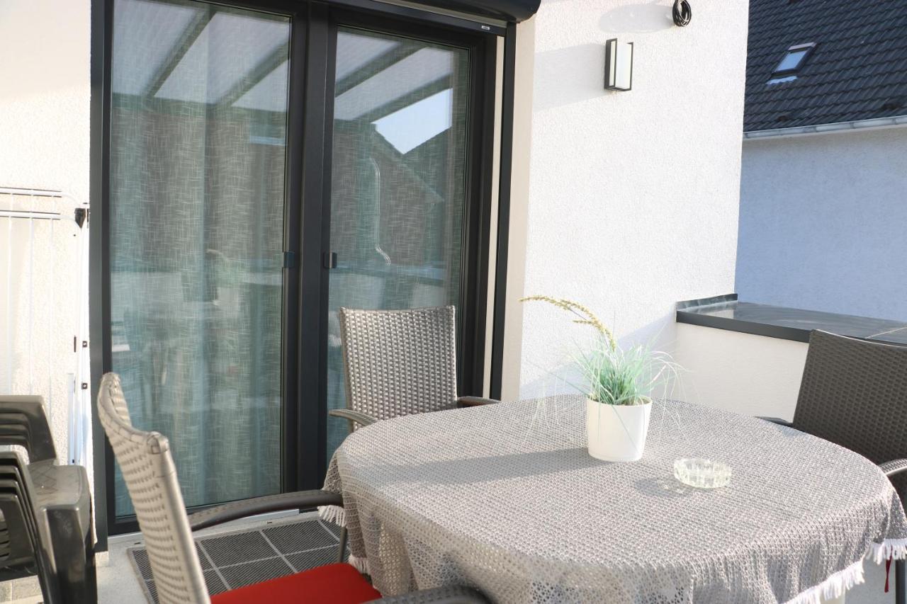 Rooms In Duesseldorf Near The Airport/Fair المظهر الخارجي الصورة